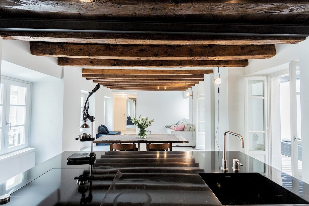 Shades Of Como With Private Terrace by Rent all Como