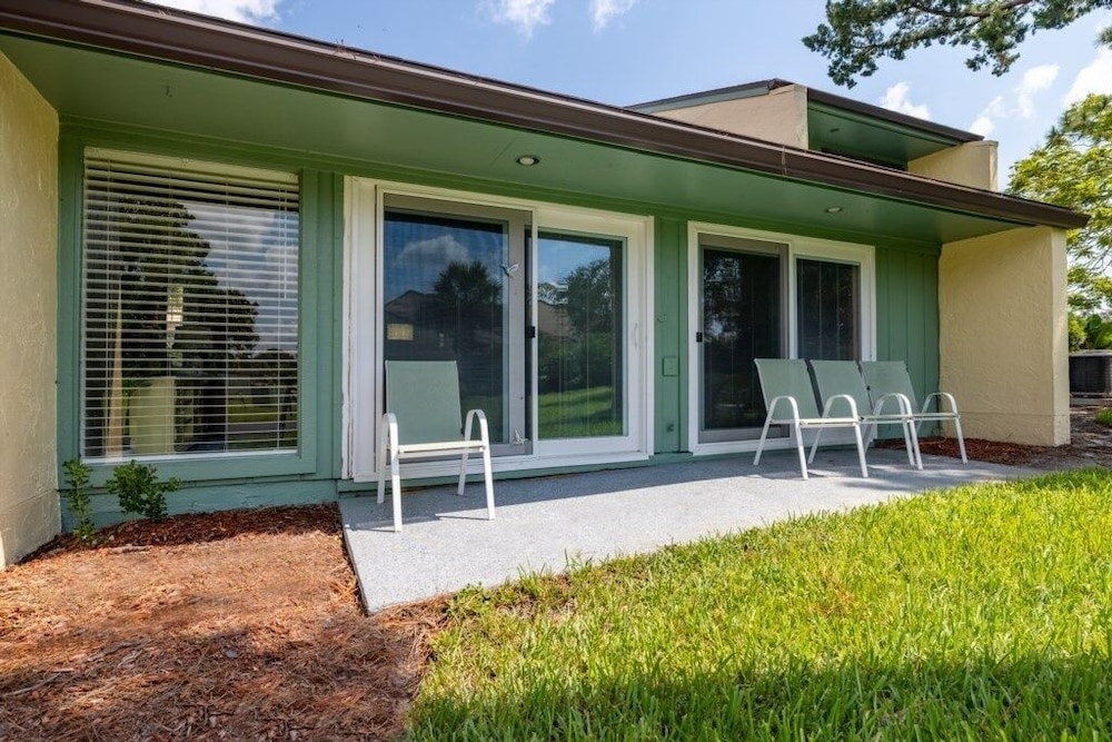 Beautifully Decorated Townhome In Sugar Mill Nsb 2 Bedroom Townhouse