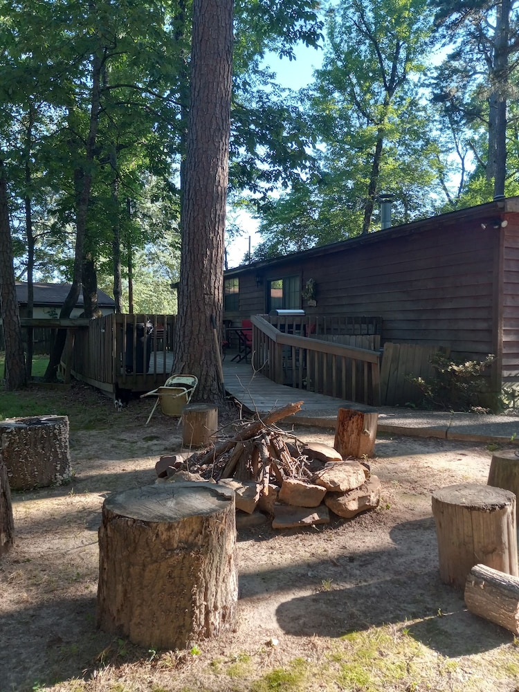 Cedar Falls Motel - Property Image 11