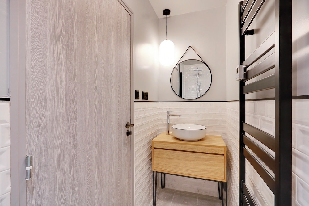 North Paris Suite