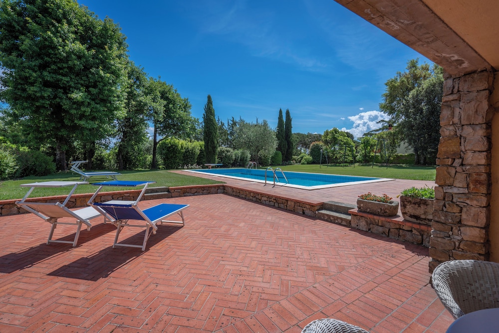 Il Villino Del Collezionista With Pool In Pistoia