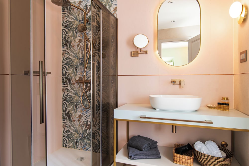 Spindler Luxury rooms by DuHomes