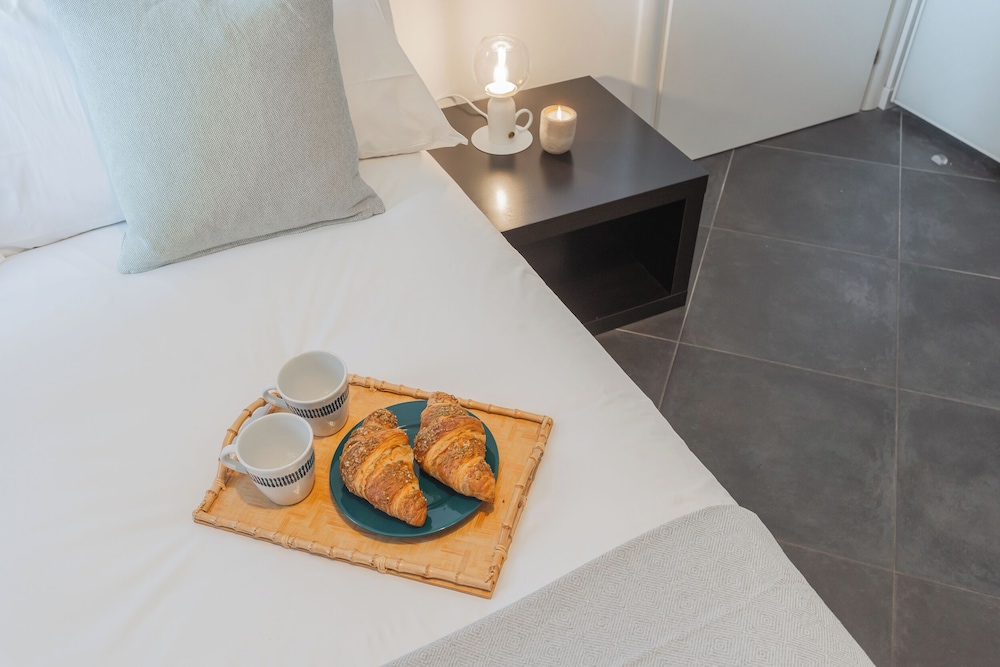 Chiara's Apartment by Rent all Como