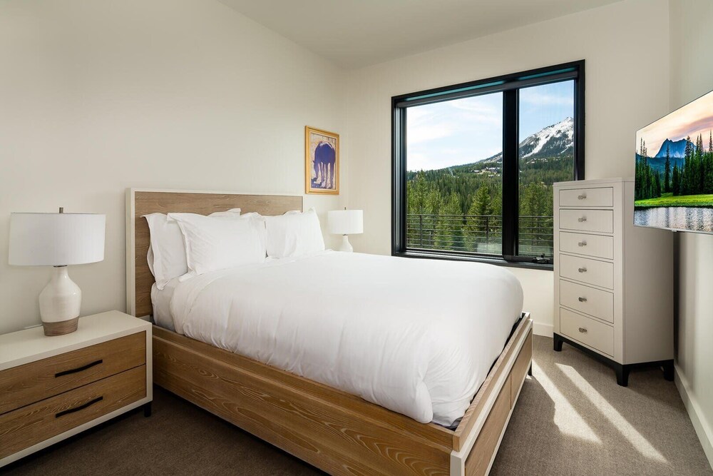 Big Sky Lake Lodge