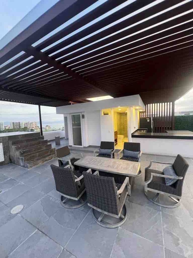 Paradise Playero. Roof c/ Jacuzzi view 5
