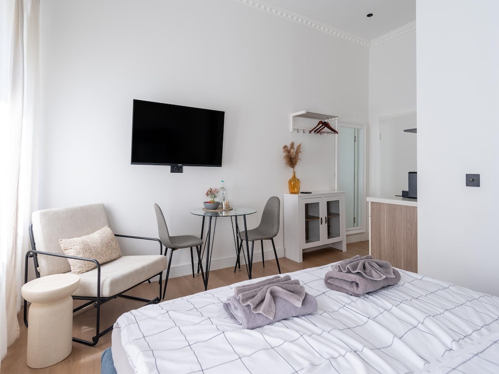 Deluxe Studio on the Moselle