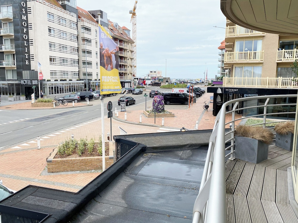 Apartment in Nieuwpoort-bad Near Beach