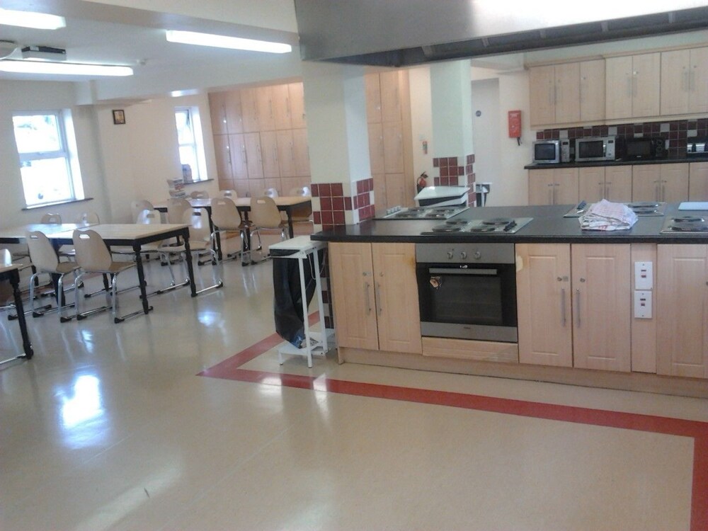 Courtbrack Accommodation - Hostel