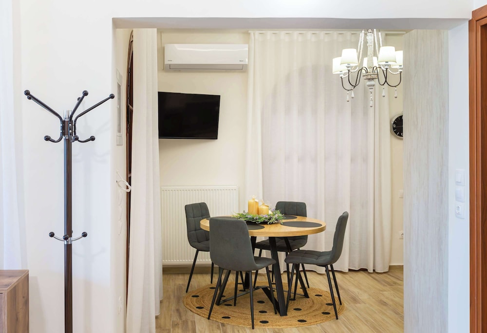 Villa Psani Beachfront Escape With Garden