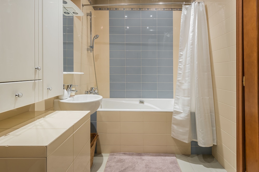 GM Apartment Serafimovicha 2