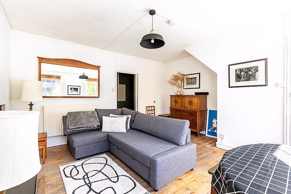 Sich - Warm & Inviting Flat by Liverpool Street
