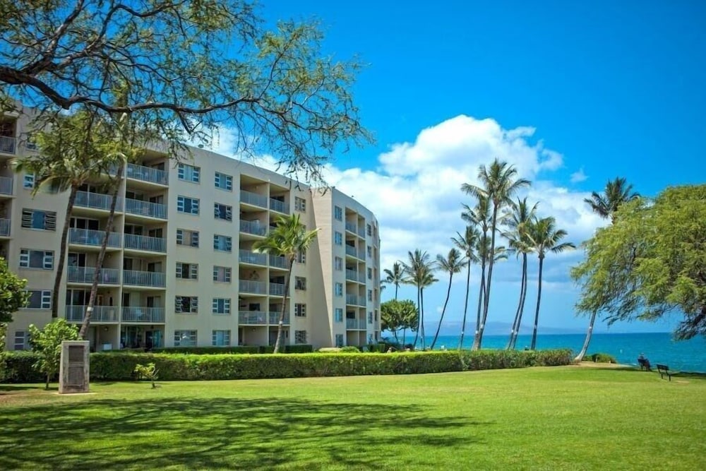 Royal Mauian, #205 2 Bedroom Condo by RedAwning