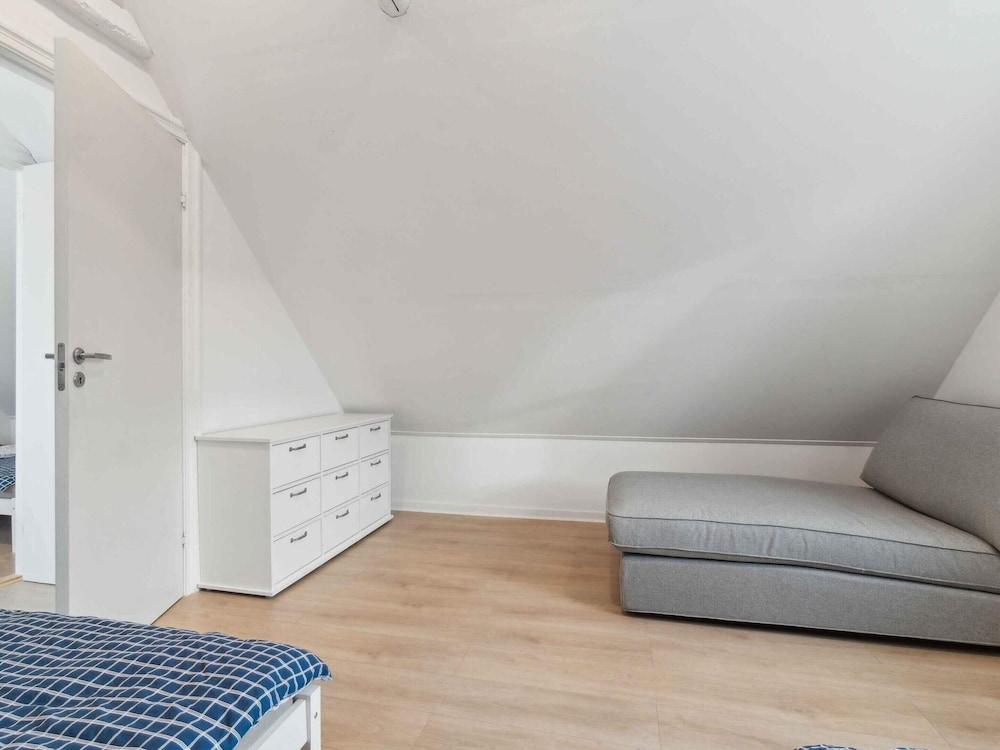5 Star Holiday Home in Ronne