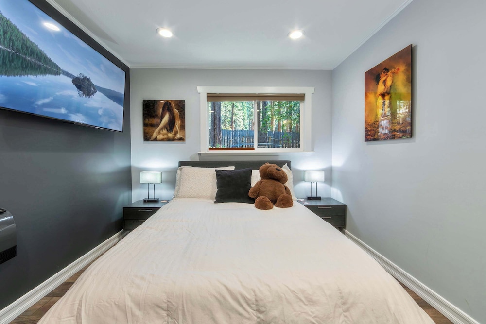 Private Woods - Heavenly California Lodge