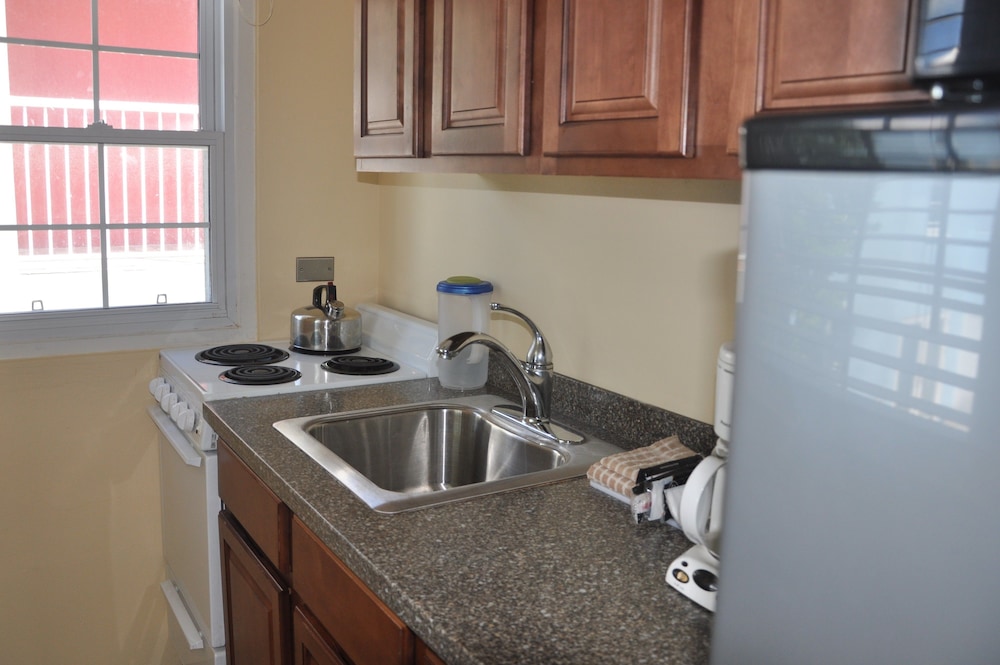 Bermuda Vacations - Rosemont Guest Suites - Property Image 3