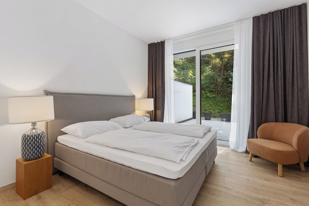 Maria Blick Lake View Apartments