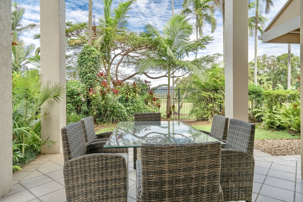 Paradise Links Port Douglas Luxury Villa view 3