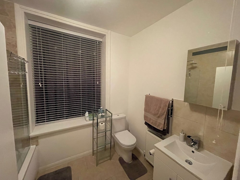 Cozy 1-bedroom Apartment Near Margate Seafront