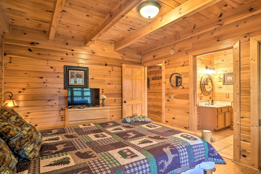 Inviting Sevierville Cabin w/ Deck & Hot Tub! view 5