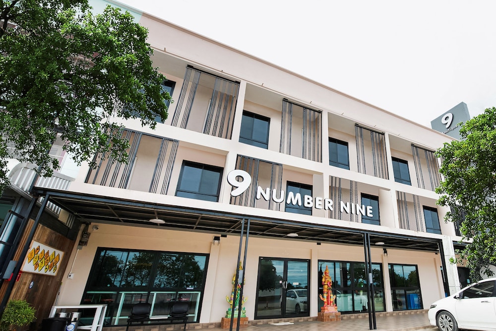 Hotel Sattahip 9 Boutique Hotel - Image 1