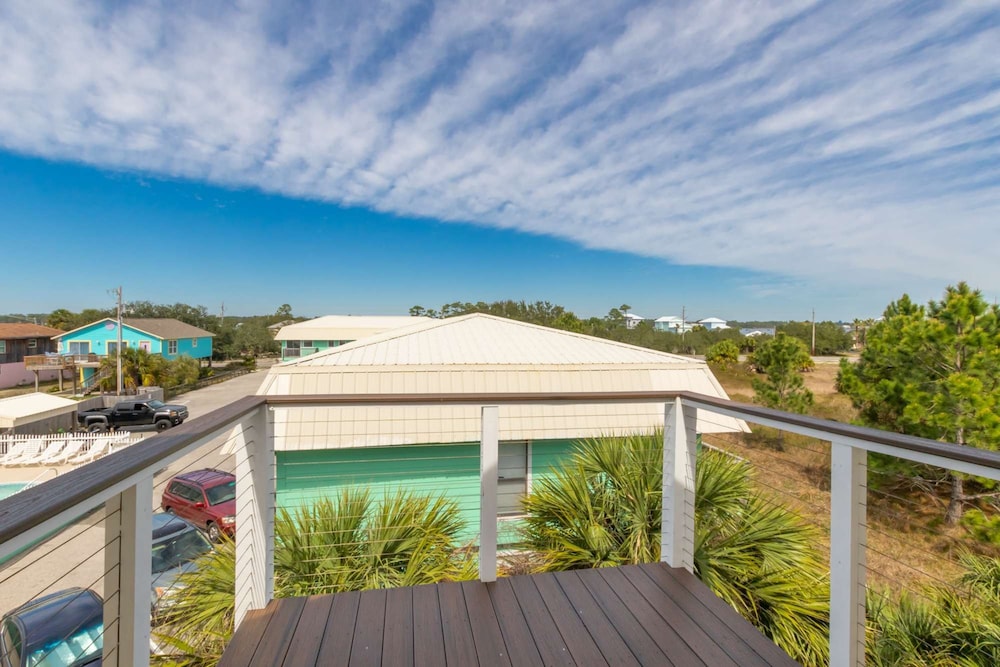 Sel De Vie 6 BR Sleeps 18 dog Friendly