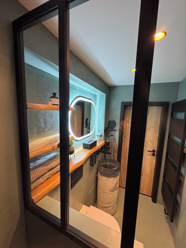Boutique Apartments by Roy GmbH