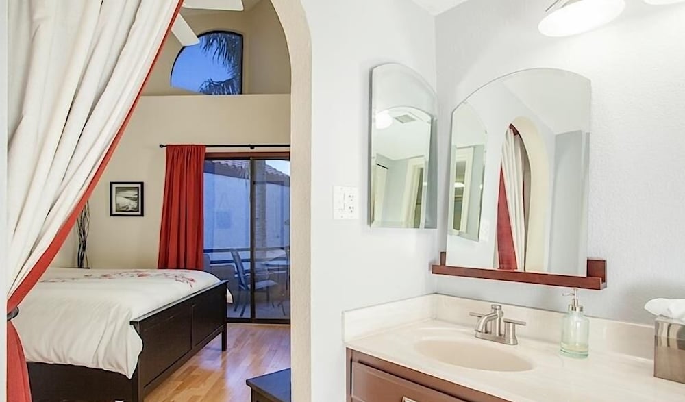 Happy Ours By Signature Vacation Rentals