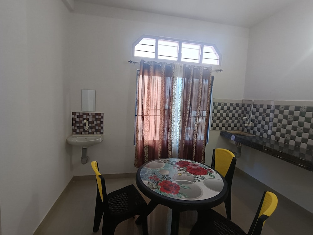 AURA HOMES