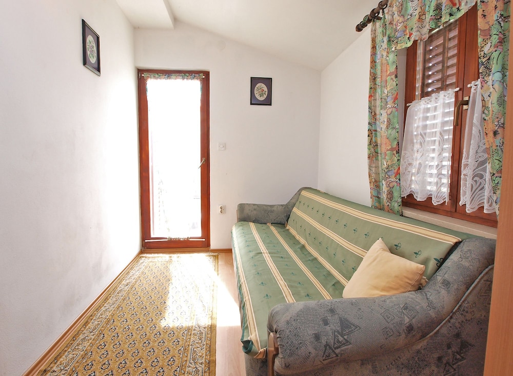 Apartment Ana 1068