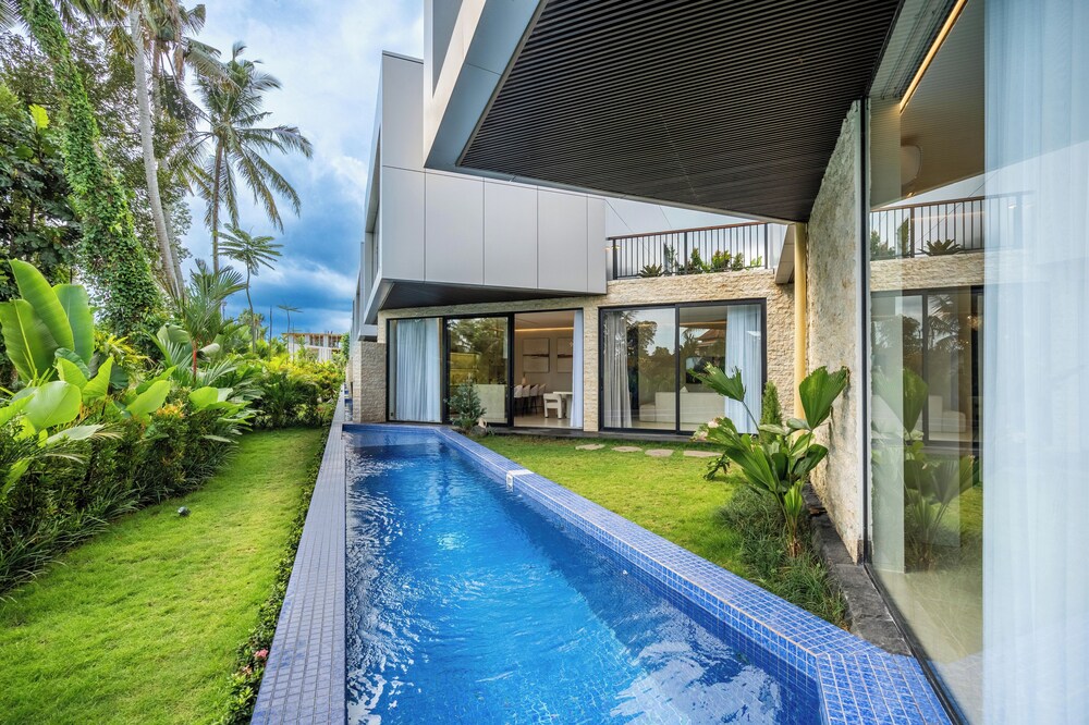 Hidden City Ubud - Modern Villas & Townhouses with Private Pools, Nature Views and Wellness Access