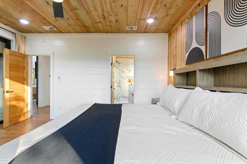 Luxury Retreat in Broken Bow