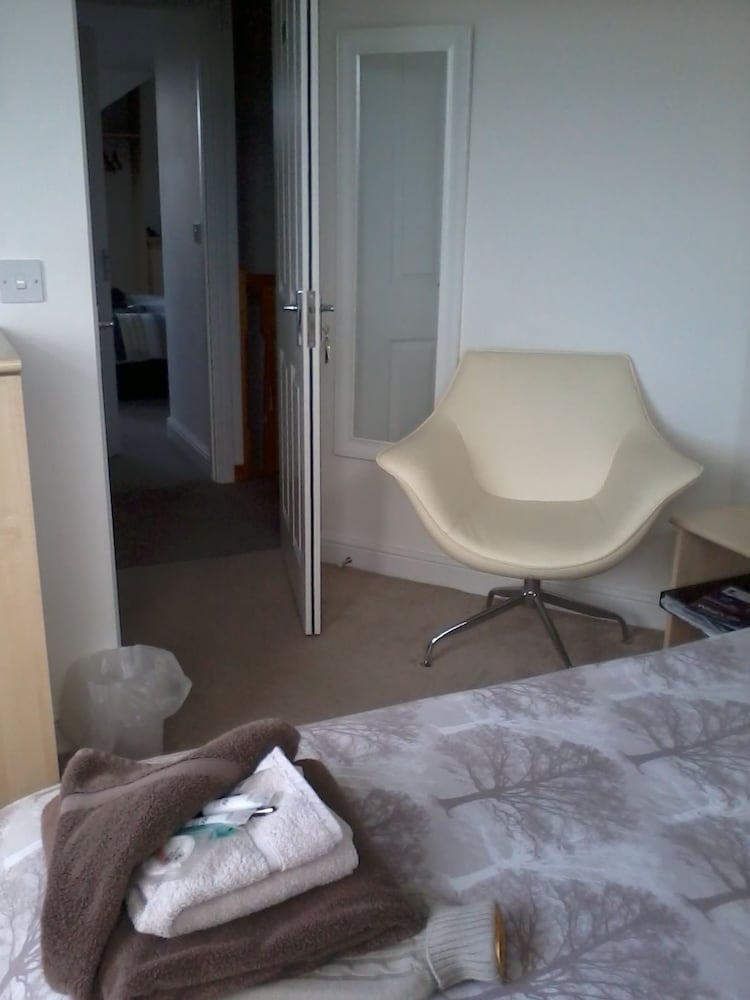 Barnes's Rest Bed & Breakfast & Caravan