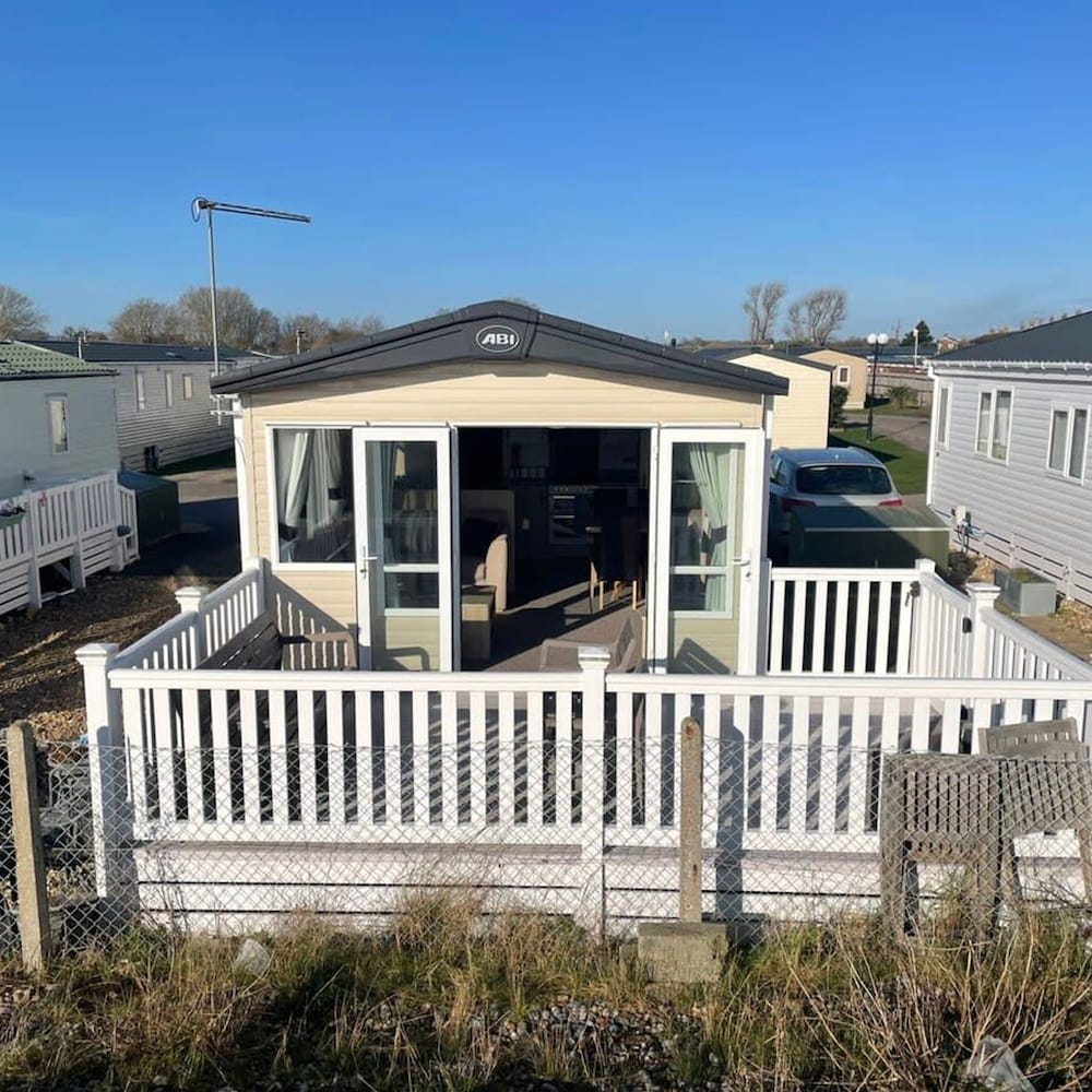 74 Bayside Cove Pevensey Bay Holiday Park