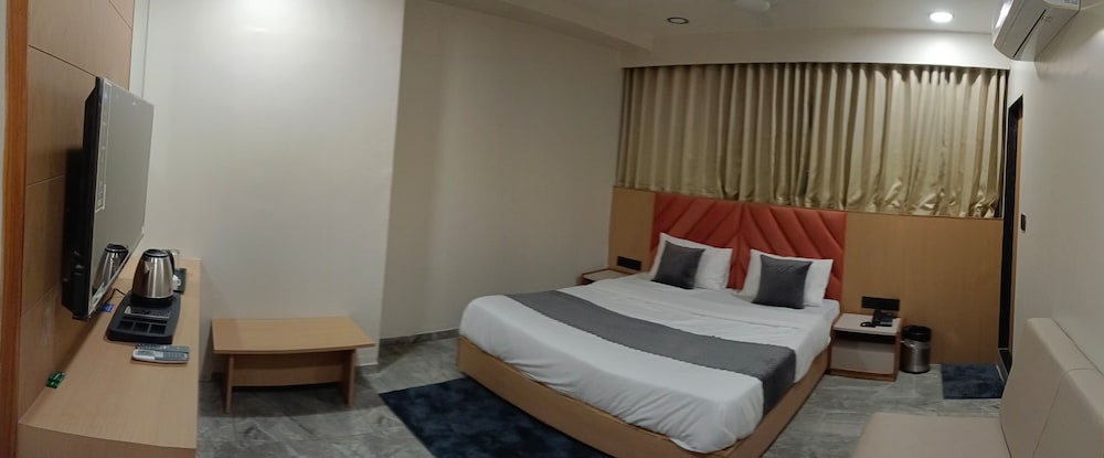 Hotel Earth Orbit