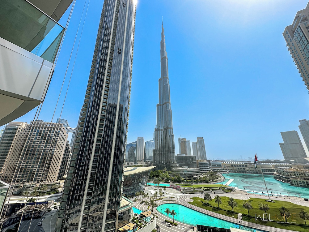 WelHome - Luxury Apt in Downtown with Burj Khalifa & Fountain View