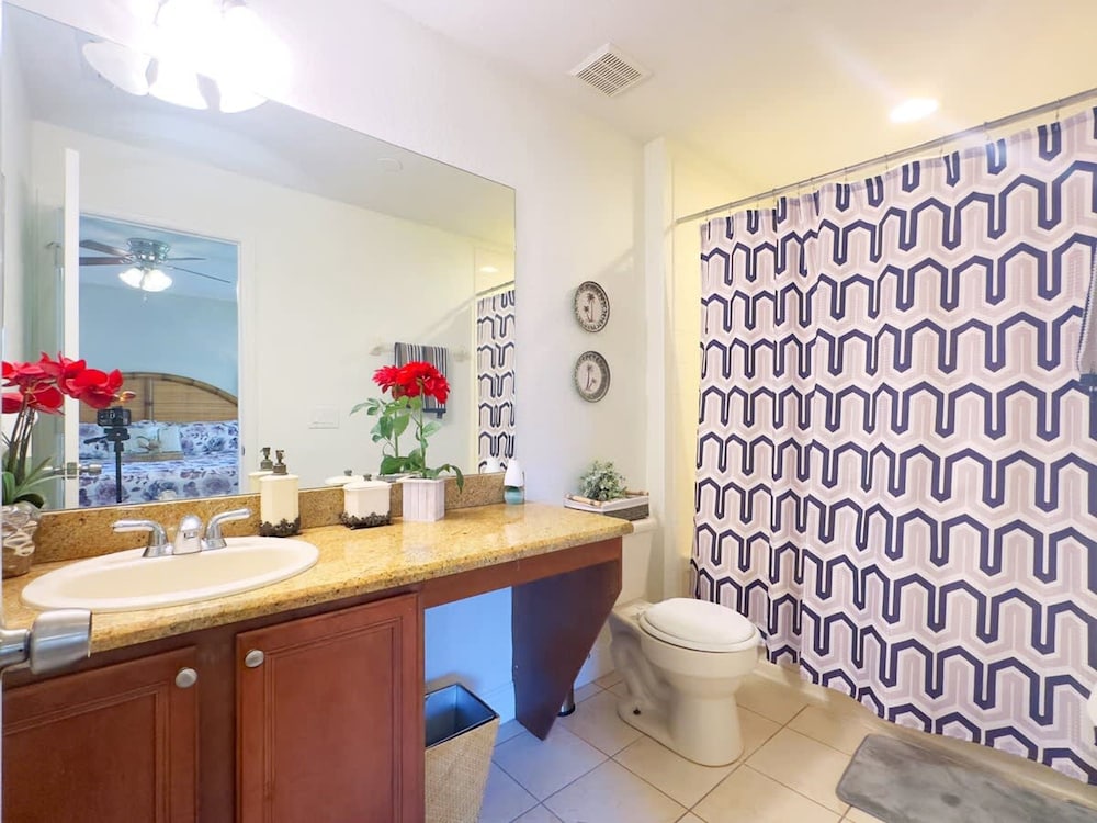 4Br Resort Home With Pool and Lazy River Sleeps 8