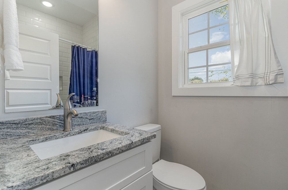 Palette - Private Patio - Mins to Nashville Zoo