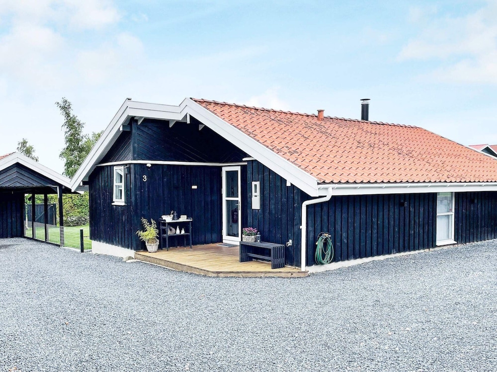 6 Person Holiday Home in Egernsund
