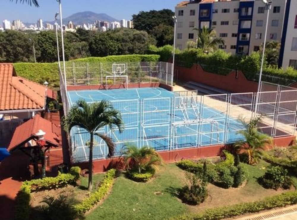 Apartamento con acceso a piscina view 4