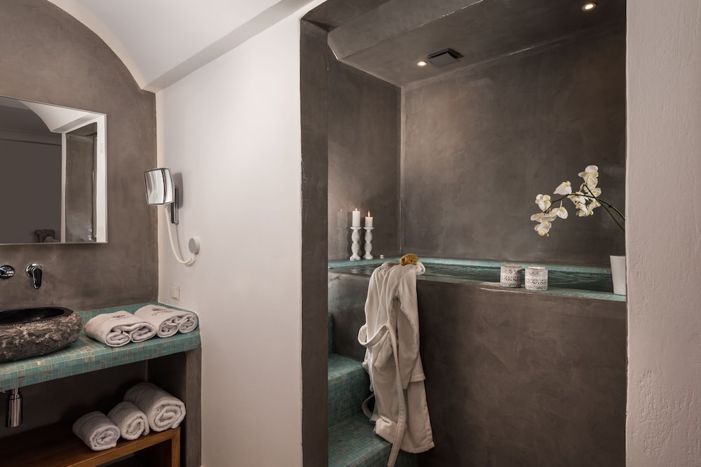 Elements of Caldera Suites