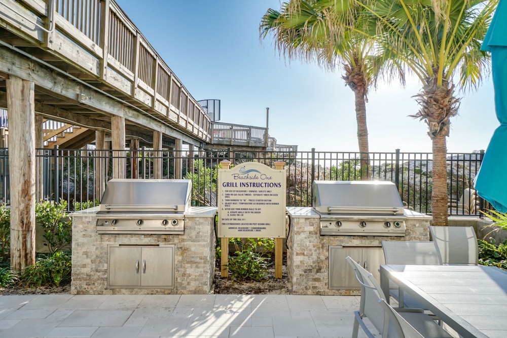 Beachside Towers at Sandestin by Panhandle Getaways