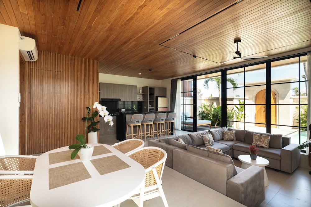 Ben's Villa 1 by Alfred in Bali