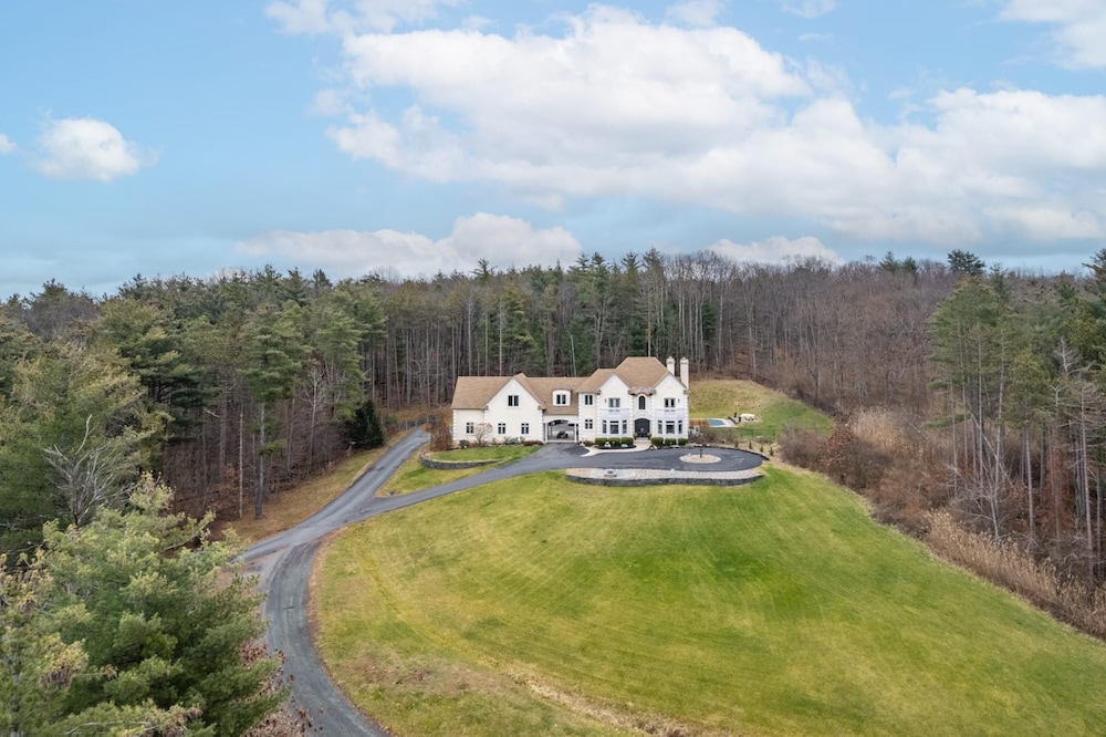 Secluded Lux Mansion Pool Home With Amazing Views view 3