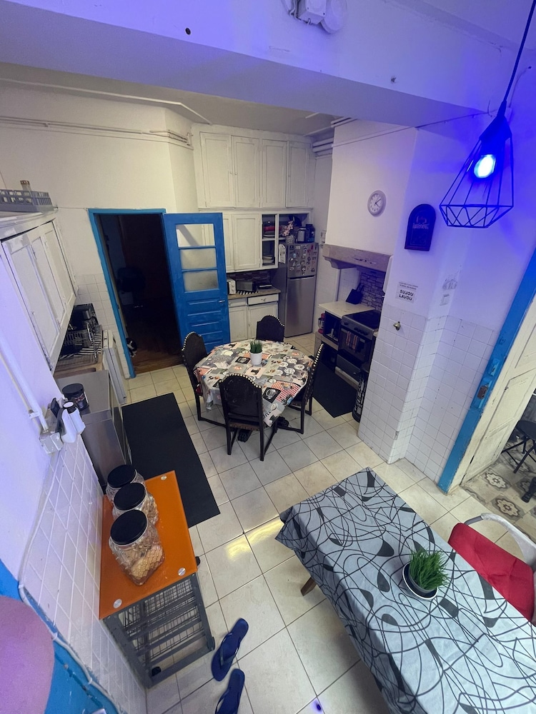Photo 32