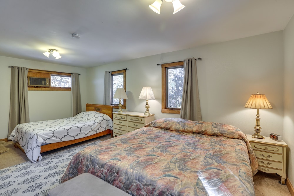 Miscellaneous Market Vacations - Lakewood Gem w/ Deck  7 Mi to Downtown Denver - Property Image 5