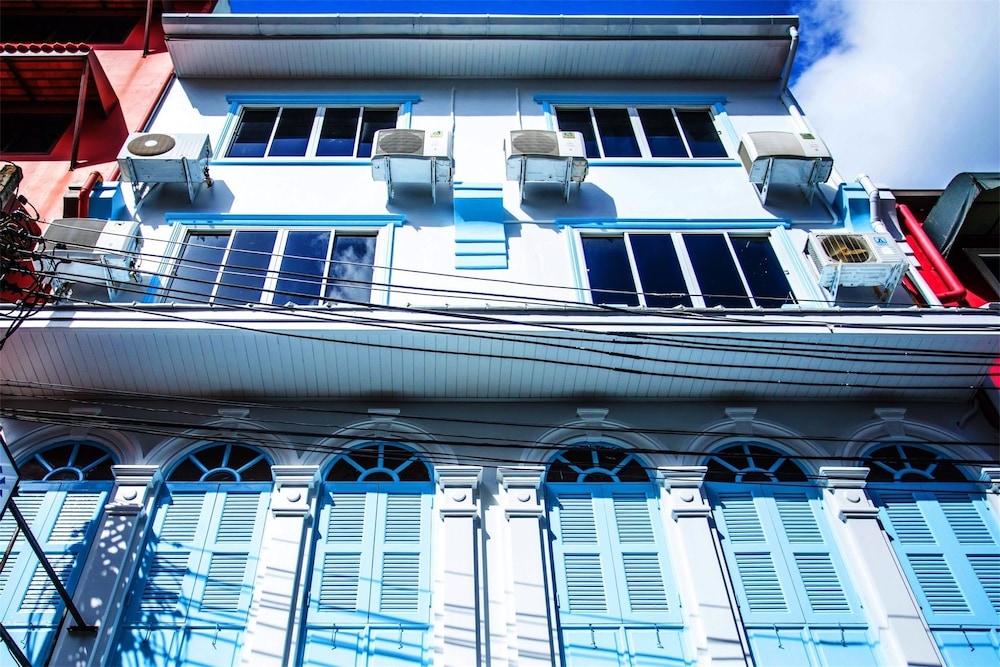 Patong Sino House