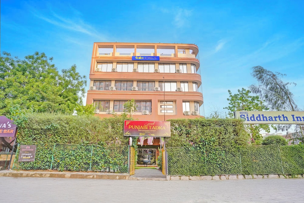 Fabhotel Siddharth Inn