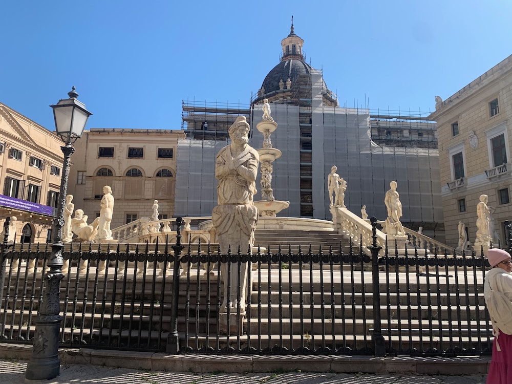 George House Palermo