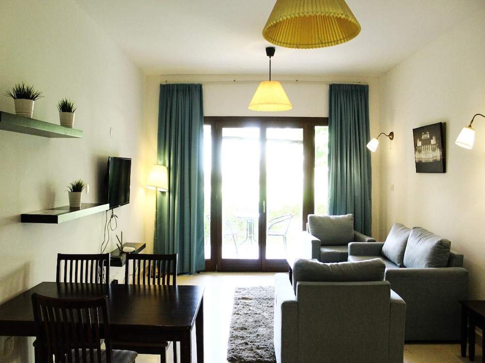 Cosy 2-bedroom Marina Haven