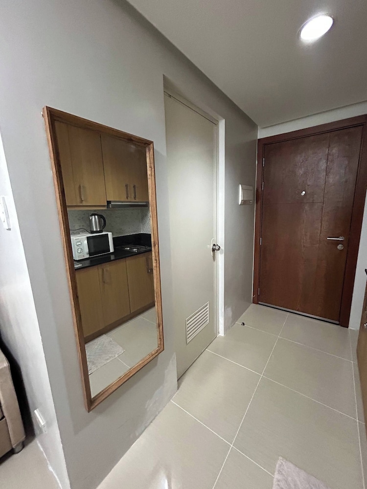 Vibrant Pasay City Apartment for Rent - Perfect Home Base Front of Mall of Asia